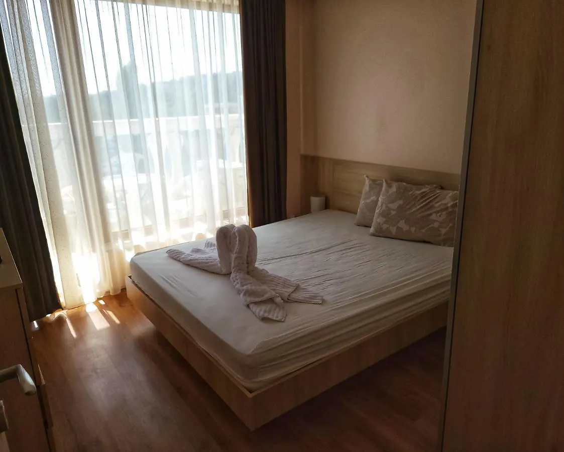 Elegantz Apartments Lamer Varna